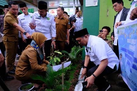 Bupati Gowa Apresiasi Launching Penanaman Sejuta Pohon Matoa Kemenag Gowa