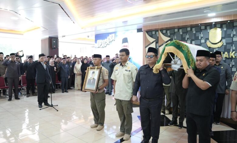 Pimpin Pelepasan Jenazah Ruslan Mahmud, Munafri Selamat Jalan Sahabatku