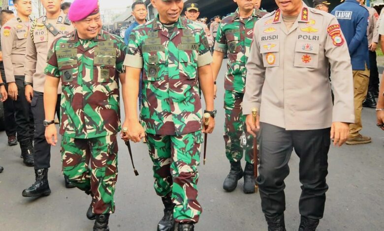Jaga Keamanan Esensi Perjuangan Buruh, Danlantamal VI Tinjau Langsung Kesiapan Personel Gabungan Pengamanan Hari Buruh Internasional