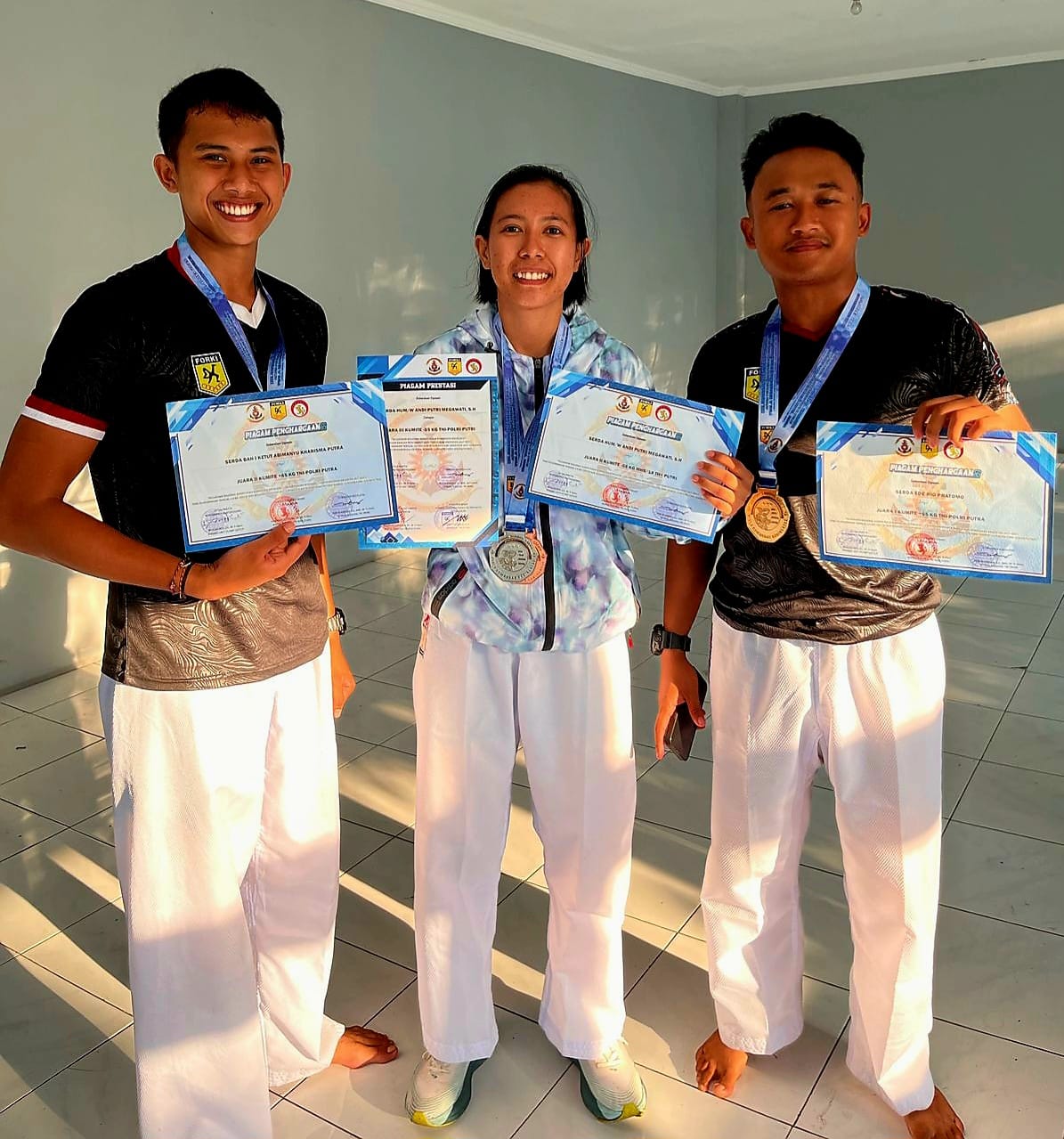 Bertarung di Surabaya, Atlet Karate Lantamal VI Raih Prestasi Gemilang