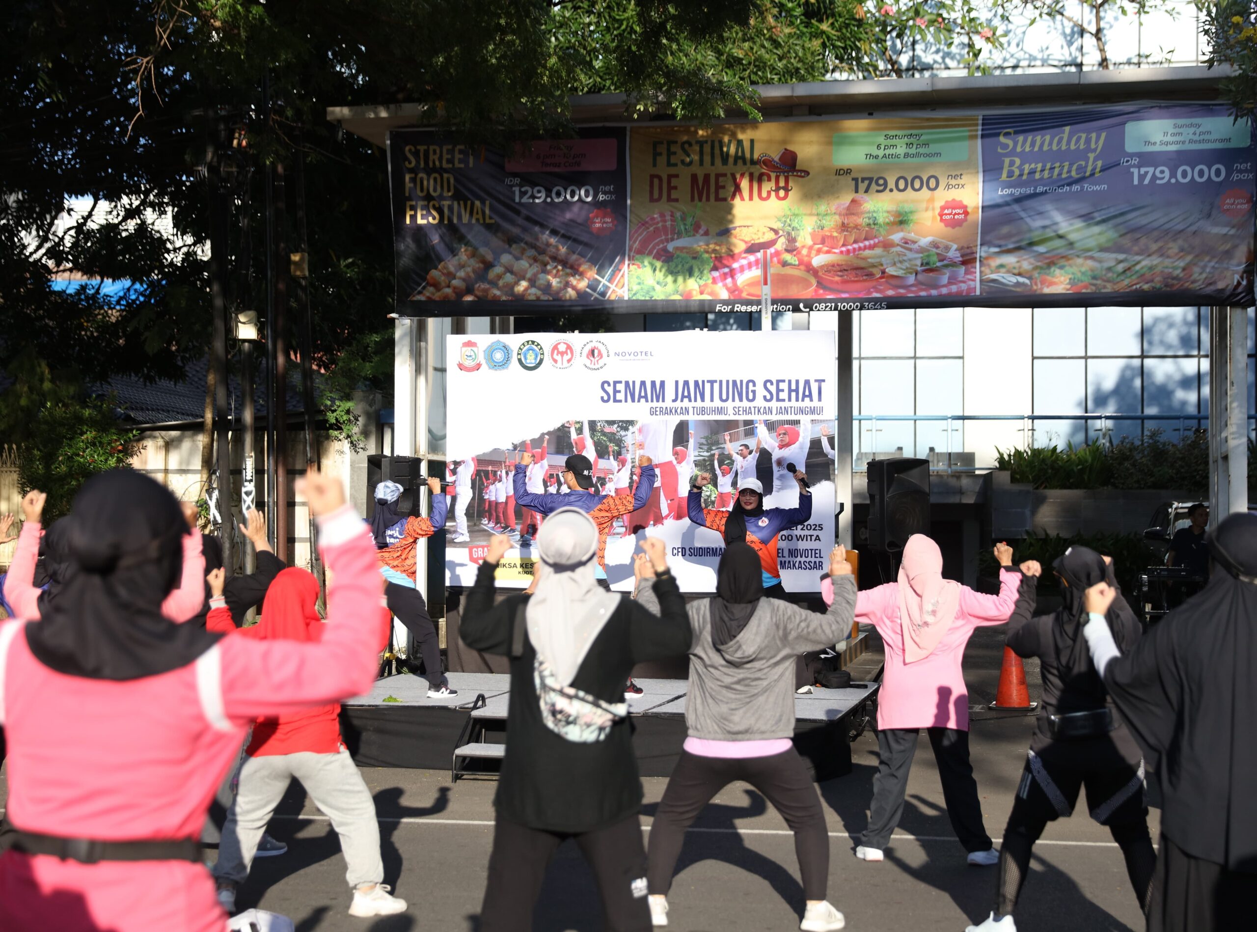 TP PKK, Dekranasda, dan Pokja Bunda PAUD Makassar Kompak Senam Jantung Sehat di CFD Sudirman