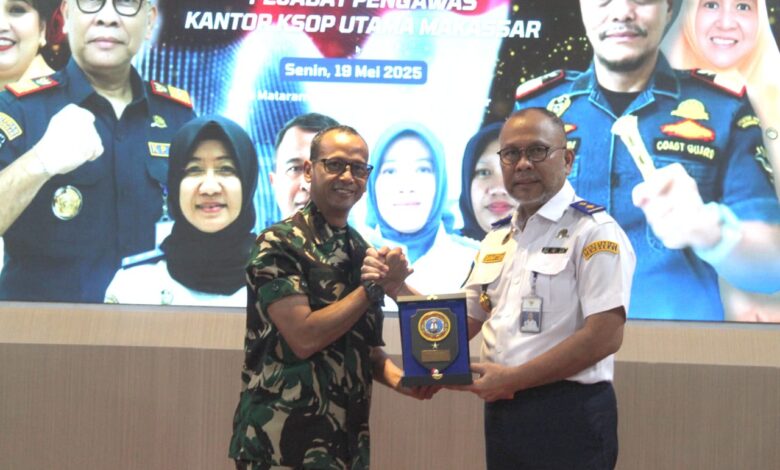 Wadan Lantamal VI Hadiri Acara Antar Sambut Kepala Kantor dan Pejabat KSOP Utama Makassar