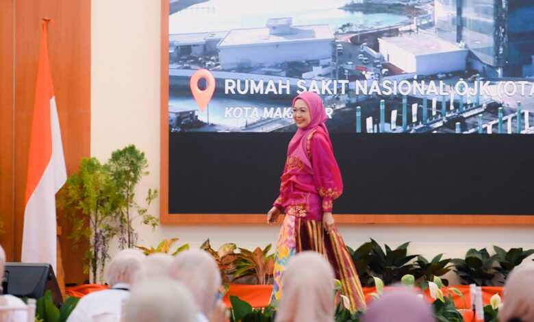 Melinda Aksa Tampil Memukau di Ajang Fashion Show Warisan Budaya