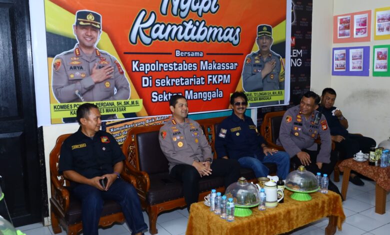Kapolrestabes Makassar Ngopi Kamtibmas Bersama FKPM Sektor Manggala