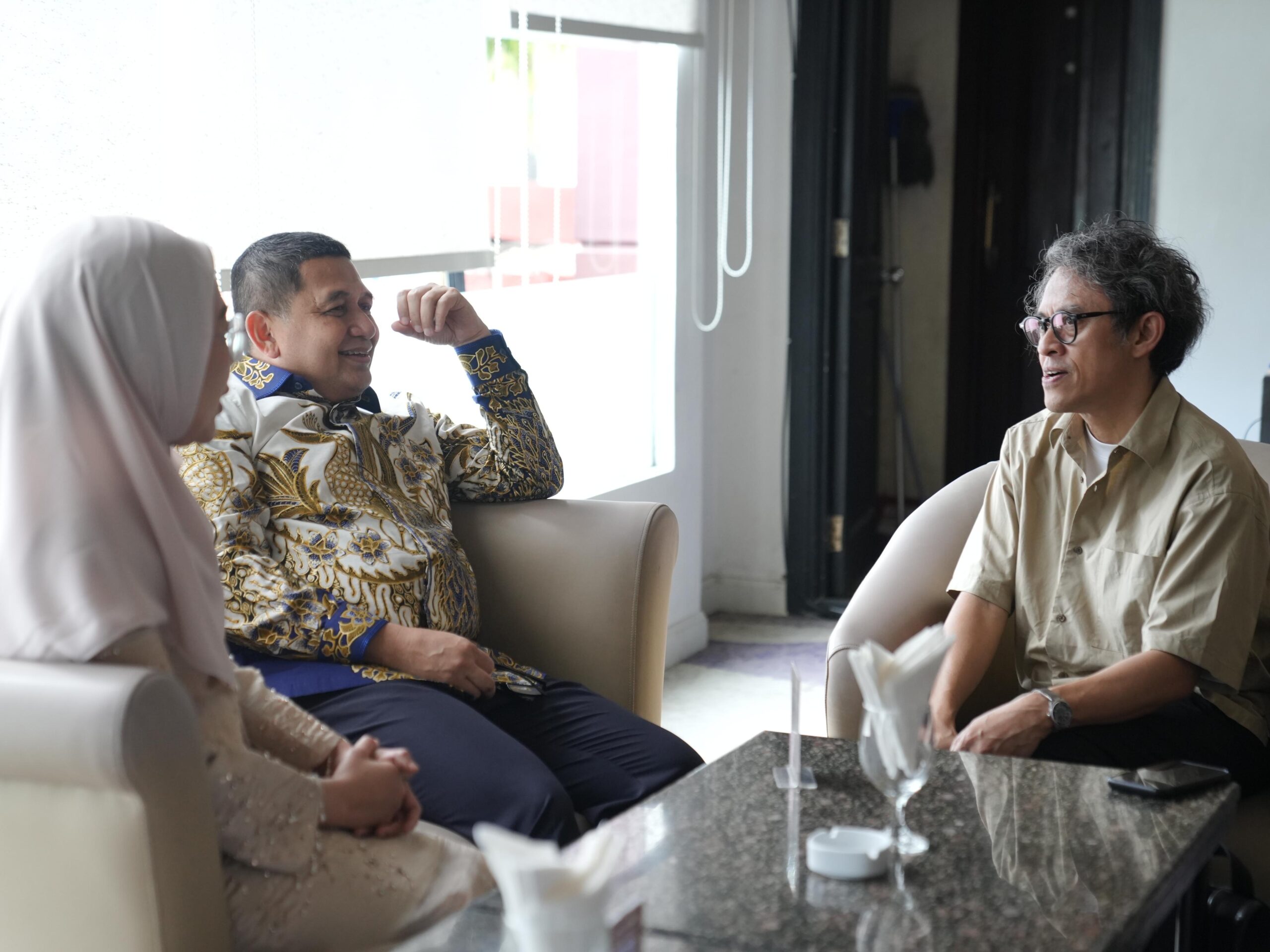 Munafri Bersama Riri Riza Bahas Penguatan Program Lewat Industri Kreatif Makassar