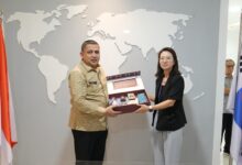 Wali Kota Munafri Perkenalkan Produk UMKM Makassar ke Delegasi Asing di Surabaya