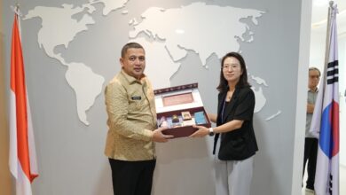 Wali Kota Munafri Perkenalkan Produk UMKM Makassar ke Delegasi Asing di Surabaya