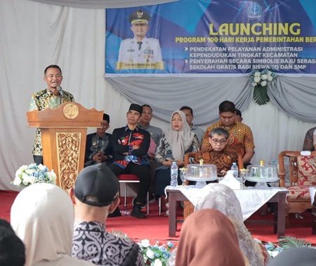 Launching Program 100 Hari Kerja Beramal, Bupati Bone: Bukti Kecintaan Pada Dunia Pendidikan