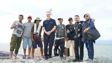Hadianto Rasyid Temui Nelayan Tepian Pantai Kampung Lere Kota Palu