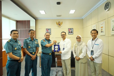 Danlantamal VI Makassar dan Kepala Perum Bulog Sulselbar Jalin Sinergitas Dukung Swasembada Pangan di Sulsel