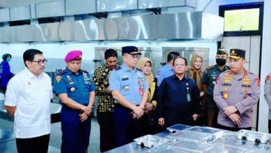 Danlantamal VI Sambut dan Dampingi Kapolri Kunker di Sulsel