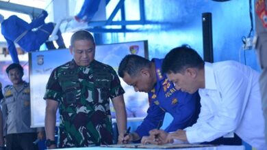 Danlantamal VI Makassar Hadiri Penandatanganan Kerja Sama Dirpolairud Polda Sulsel-Balai Taman Nasional Taka Bonerate Selayar