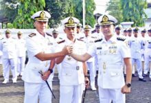 Tongkat Komando Komandan Kapal Perang KRI Badau-841 Satrol Lantamal VI Diserahterimakan