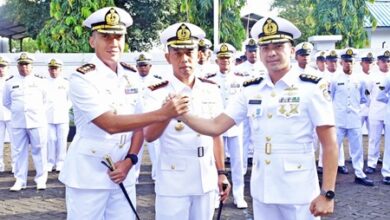Tongkat Komando Komandan Kapal Perang KRI Badau-841 Satrol Lantamal VI Diserahterimakan