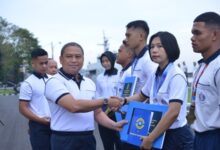 Brigjen Wahyudi Beri Penghargaan Pada Personel Atlet Lantamal VI