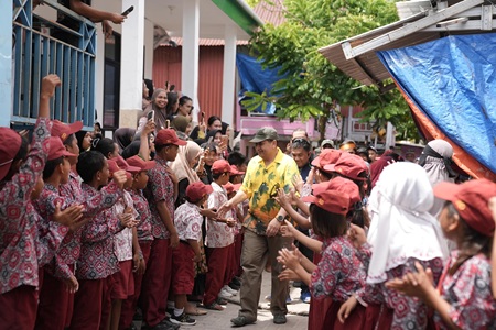 Wali Kota Makassar Munafri Kunjungi Empat Pulau Terluar, Serap Aspirasi Warga