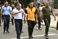 Danlantamal VI Makassar Hadiri Olahraga Bersama Hari Bayangkara ke-79 Tahun 2025