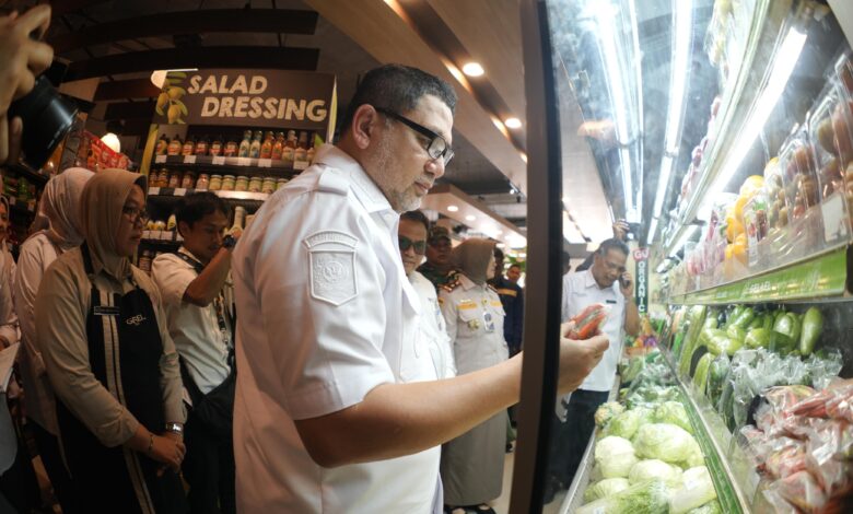 Jelang Idul Adha Munafri Pantau Kestabilan Harga Bahan Pokok di Pasar Terong