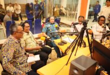 Danlantamal VI Makassar Tampil Sebagai Narasumber Acara Talk Show Road to Hari Lingkungan Hidup Tahun 2025 di RRI Makassar