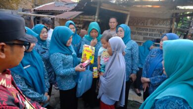 Beri Bantuan, PKK Gowa Fokus Penanganan Stunting di Somba Opu
