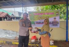 Polsek Manggala Rayakan Iduladha dengan Berbagi Daging Kurban