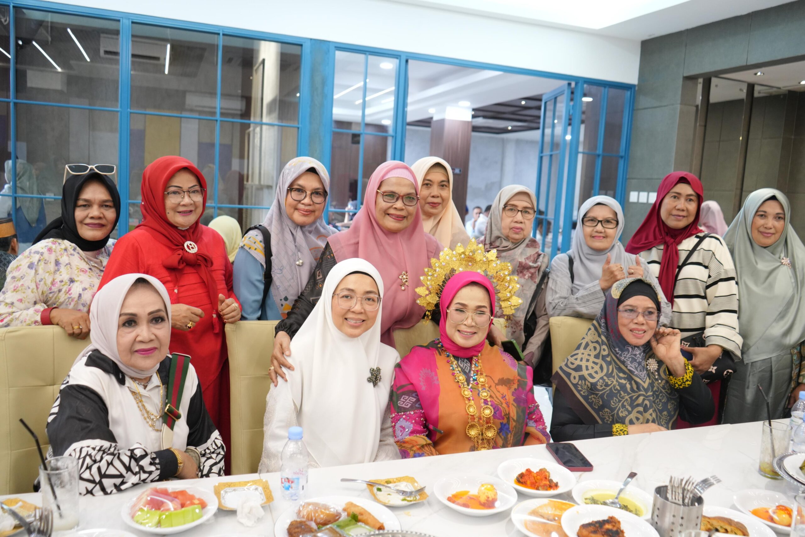 Kuliner Padang Hadir Lebih Dekat, Melinda Aksa Resmikan Cabang Baru Restoran Surya Manik