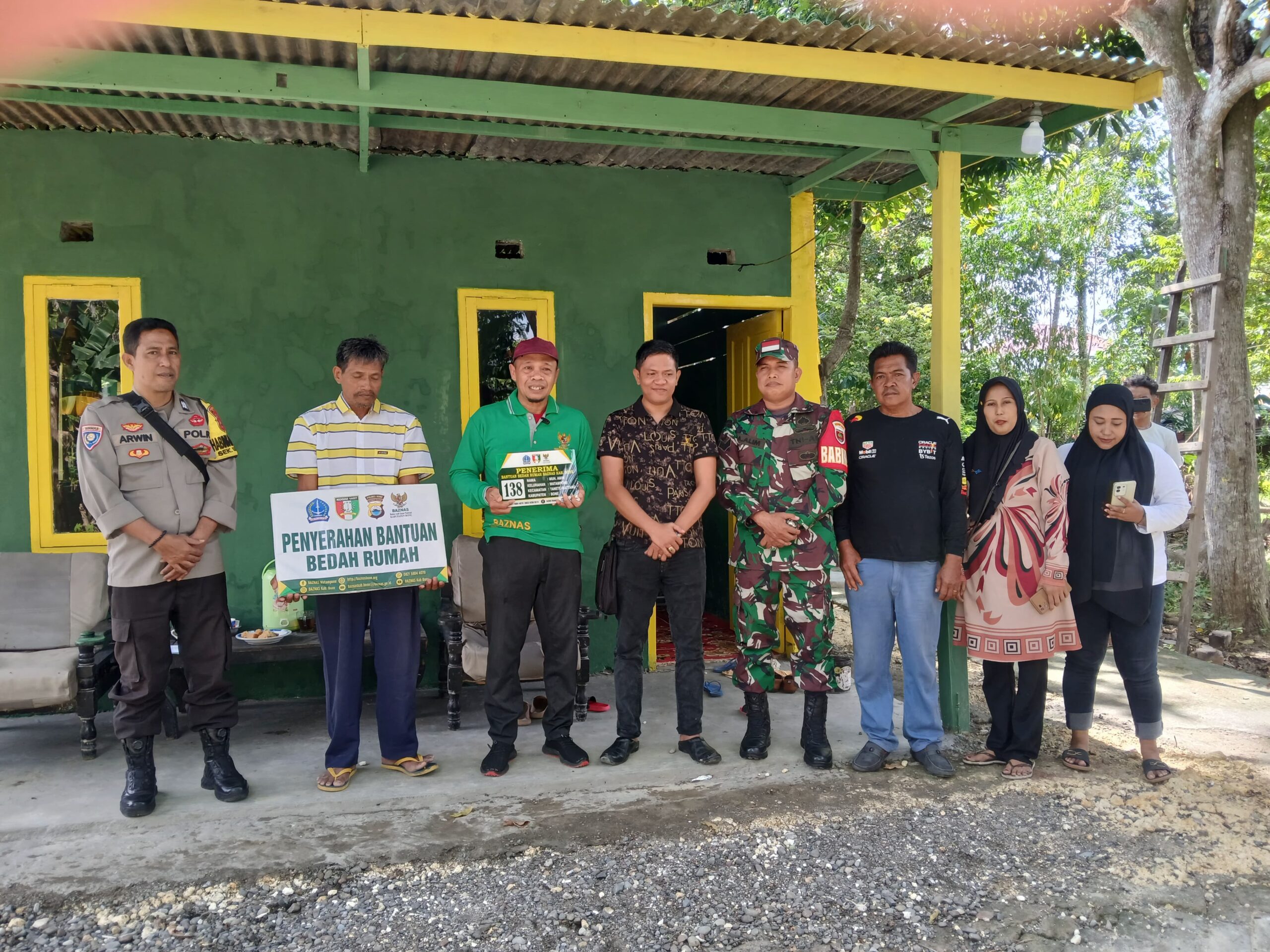 Peduli BAZNAS Bone Bantu Keluarga Kurang Mampu