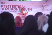 Reses di Tamparang Keke, Budi Hastuti Terima Aspirasi Terkait Drainase Tersumbat