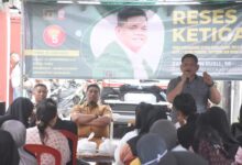 Reses di Buakana, Fasruddin Rusli Serap Aspirasi Terkait Drainase dan Jalan Rusak 