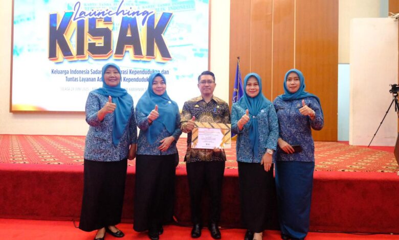 Terima Penghargaan Gubernur Sulsel, Dinas Dukcapil Gowa Aktif Catat Akta Kematian Warga