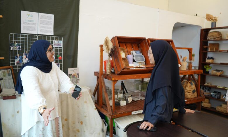 Melinda Aksa Apresiasi Anak Muda Makassar di Balik Gerakan Peduli Sampah ala Artani