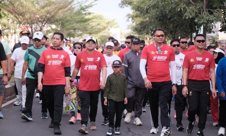 Wabup Gowa Lepas Ratusan Peserta Bhayangkara Fun Walk