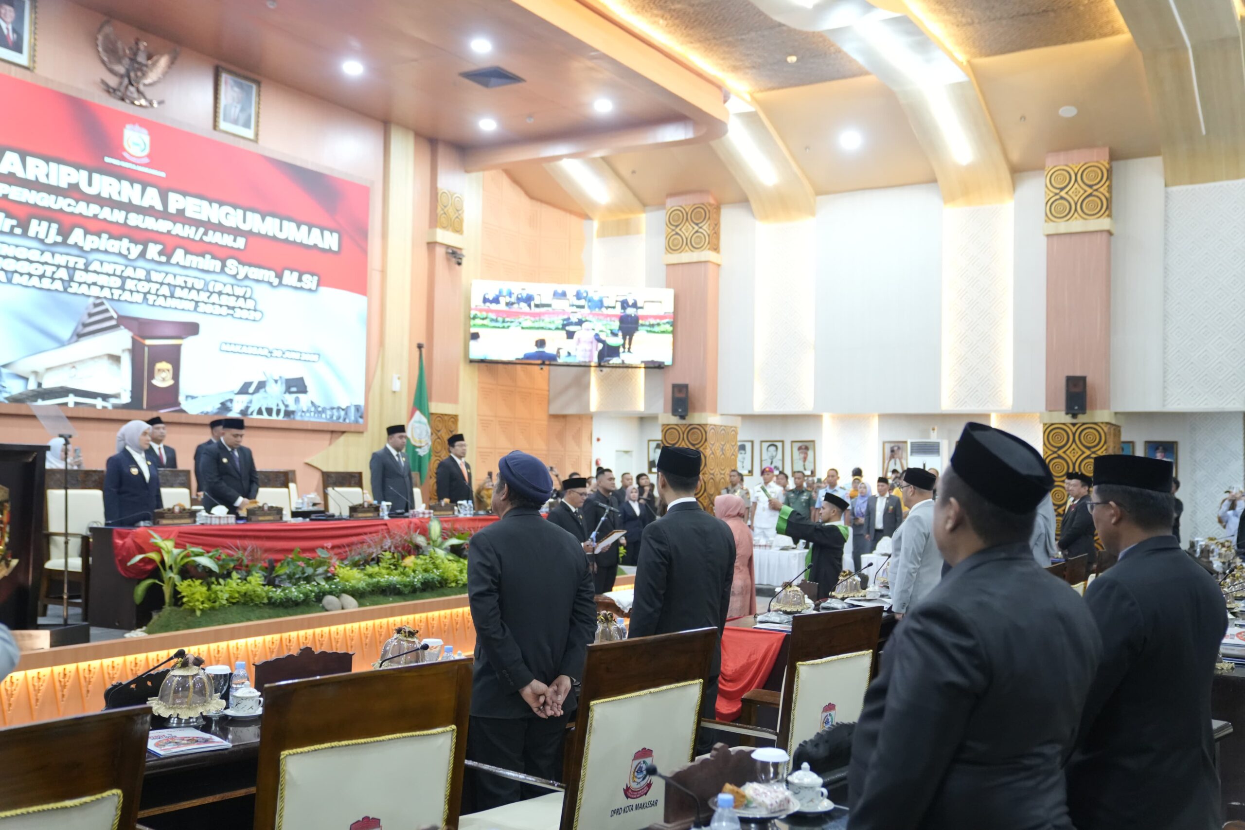 Apiaty Amin Syam Resmi Dilantik Jadi Anggota DPRD Kota Makassar