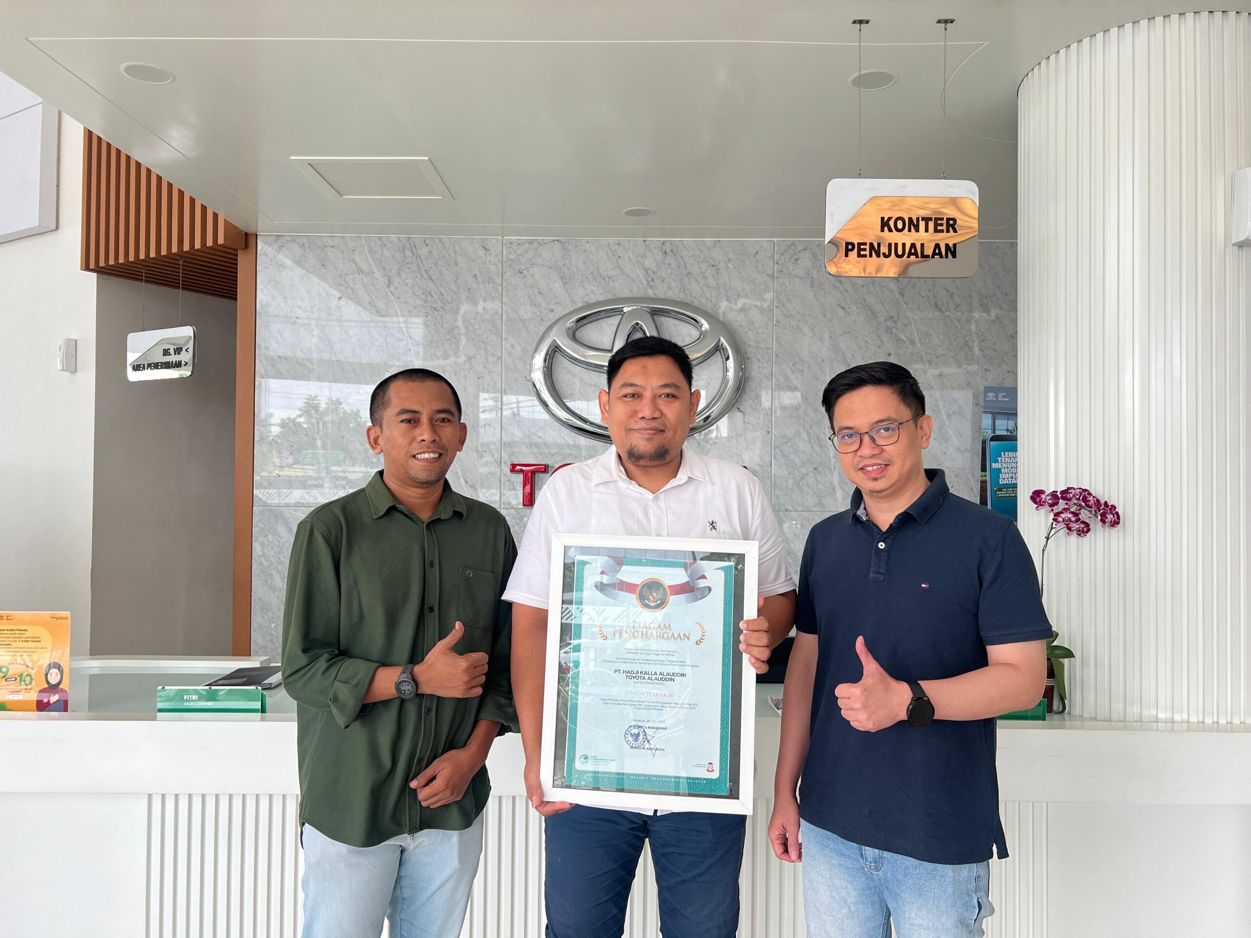 Kalla Toyota Alauddin Raih Penghargaan Lingkungan dari Pemkot Makassar di Hari Lingkungan Hidup Sedunia 2025