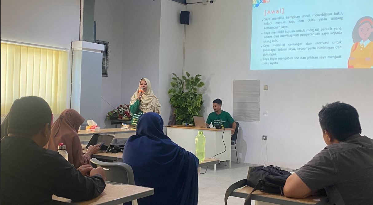 Kisah-Kisah Transformasi dari Guru untuk Guru: Sekolah Islam Athirah Gelar Kelas Pendidik dan Pemimpin dalam TPN XII Kota Makassar