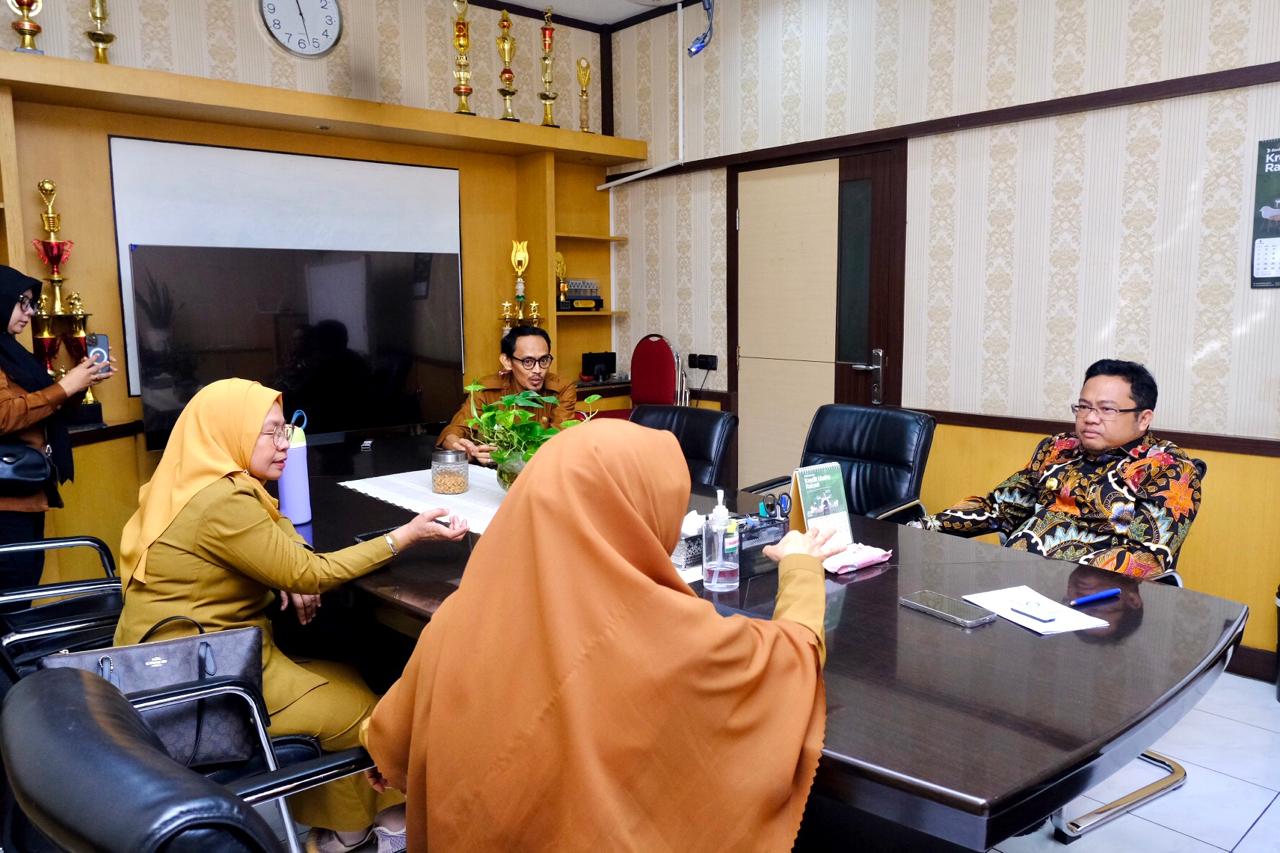 Wabup Gowa Temui Kadis PUPR Sulsel, Bahas Perbaikan Jalan Rusak ke Malino