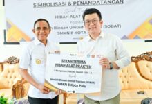 SMKN 8 Palu Terima Hibah Alat Praktik, Gubernur Puji Kolaborasi United Tractors Untuk Kemajuan Pendidikan Vokasi