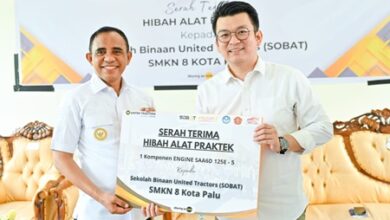 SMKN 8 Palu Terima Hibah Alat Praktik, Gubernur Puji Kolaborasi United Tractors Untuk Kemajuan Pendidikan Vokasi