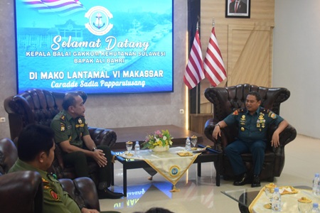 Danlantamal VI Makassar Terima Courtesy Call Kepala Balai Gakkum Kehutanan Wilayah Sulawesi
