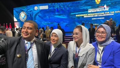 Dibuka Langsung Presiden Prabowo, Munafri-Aliyah Kompak Ikuti Konferensi Infrastruktur Internasional 2025