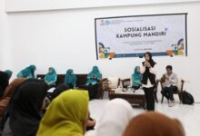 Sosialisasi Kampung Mandiri, TP PKK Kota Makassar Bekali UMKM dengan Literasi Keuangan dan Digital