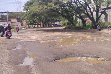 Jalan Rusak di Bone 1000 Km, Butuh Rp4 Triliun Untuk Perbaikan