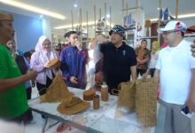 Wabup Gowa Kenalkan Produk Khas Daerah ke Ketua MPR RI