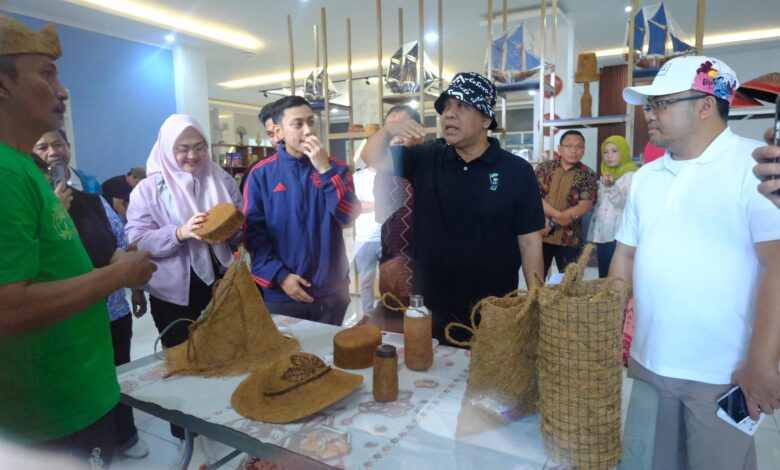 Wabup Gowa Kenalkan Produk Khas Daerah ke Ketua MPR RI