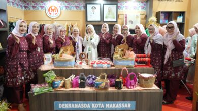 Hadir di Puncak Peringatan HUT ke-45 Dekranas, Melinda Aksa Dorong Perajin Naik Kelas dan Perluas Pasar