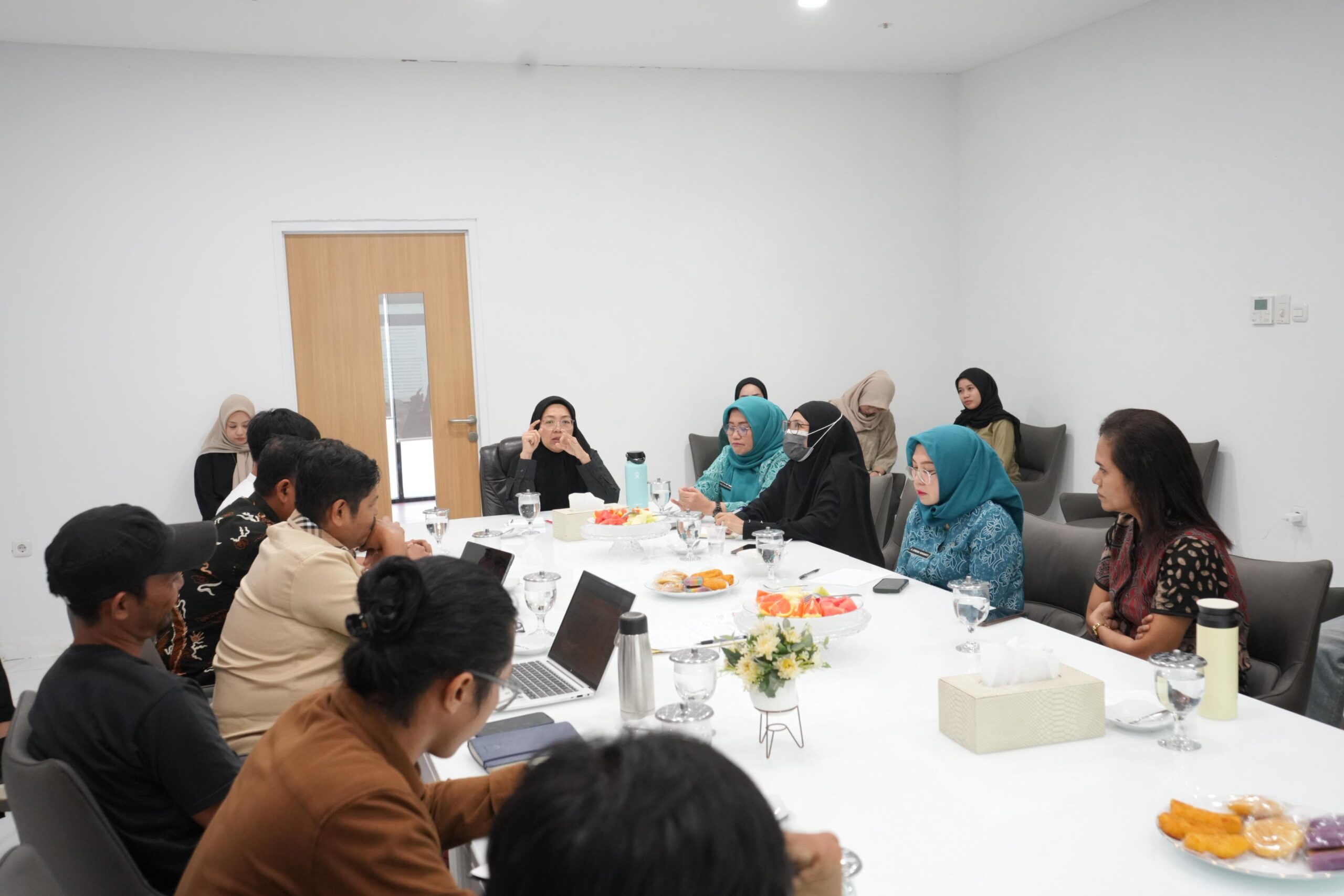 Melinda Aksa Dorong Regulasi dan Edukasi Kolektif untuk Pengolahan Sampah Berkelanjutan di Makassar