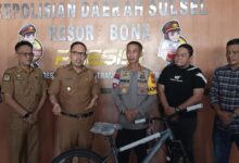 Berhasil Gagalkan Penculikan Anak, Personel Sat Intelkam Polres Bone Terima Penghargaan dari Pemda