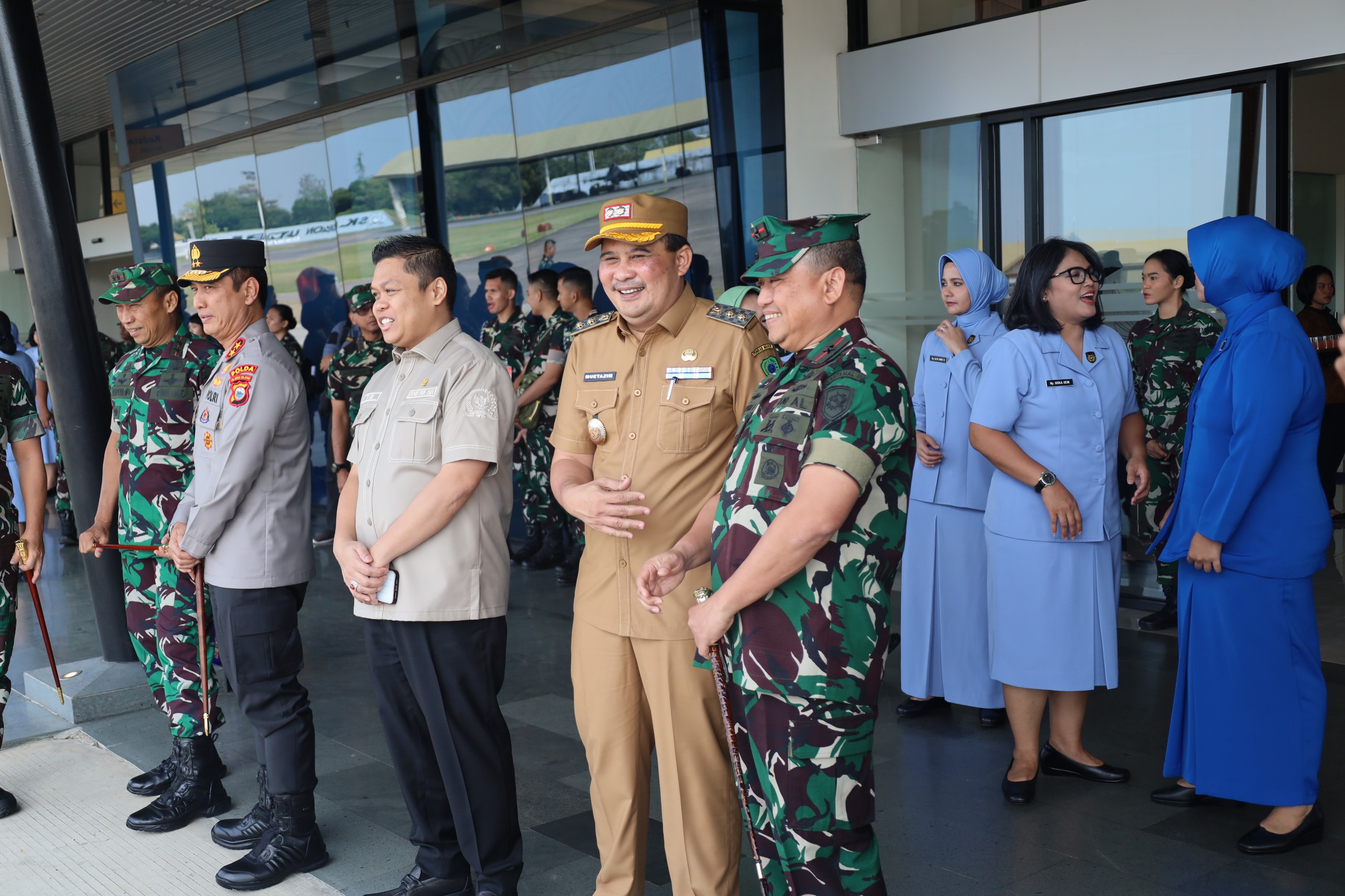 Danlantamal VI Sambut Kedatangan Pangkogabwilhan II di Makassar
