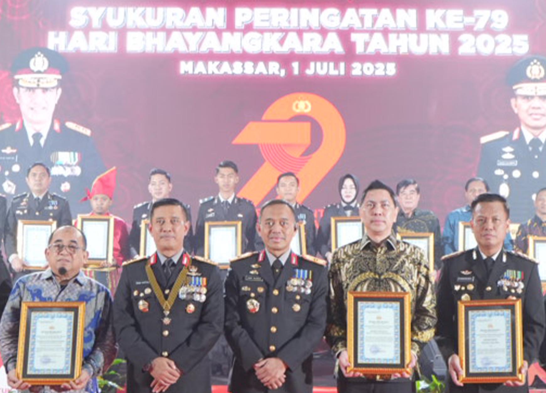Kalla Toyota Terima Penghargaan dari Polda Sulsel pada Peringatan Hari Bhayangkara ke-79