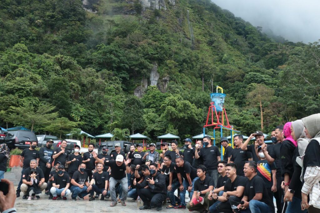 JKOC Rayakan HARGANAS 2025: Turing Jeep Lintasi 2 Candi dan 3 Gunung Berapi